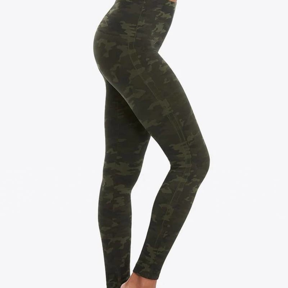 Spanx Leggings Look‎ At Me Now Seamless Green Camo High Rise Size XS